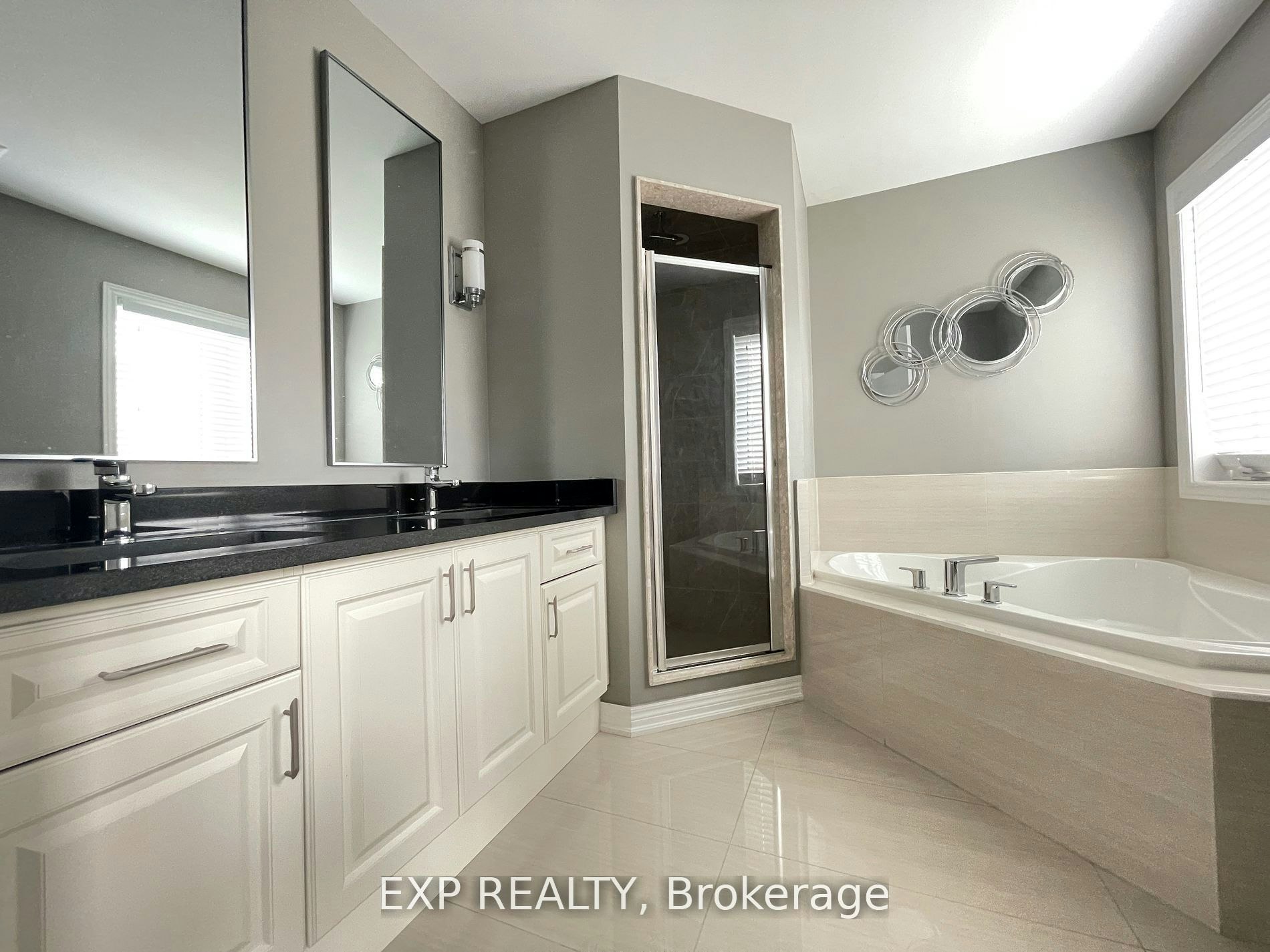 740 Clifford Perry Place, Newmarket, ON, L3X 0J3 - 13