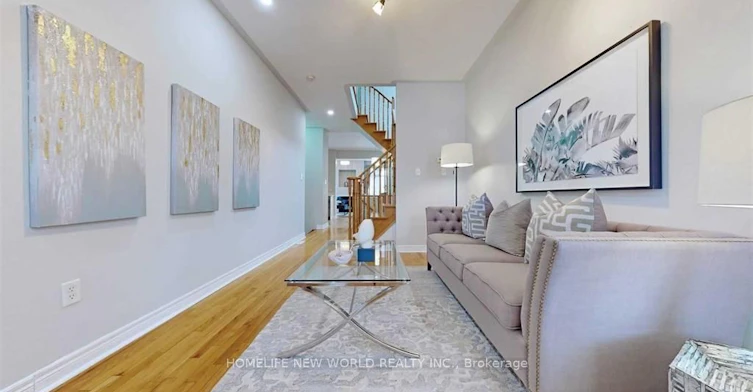 52 Mantle Avenue, Whitchurch-Stouffville, ON, L4A 0M5 - 4