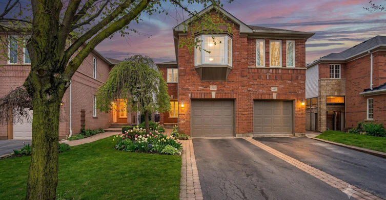 441 Heddle Crescent N, Newmarket, ON, L3X 2J4