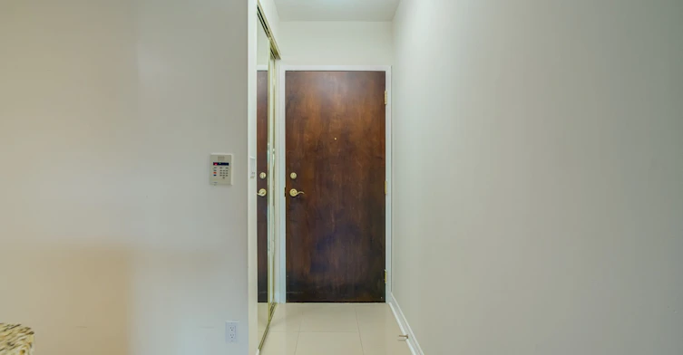 201-88 Promenade Circle, Vaughan, ON, L4J 9A4 - 5