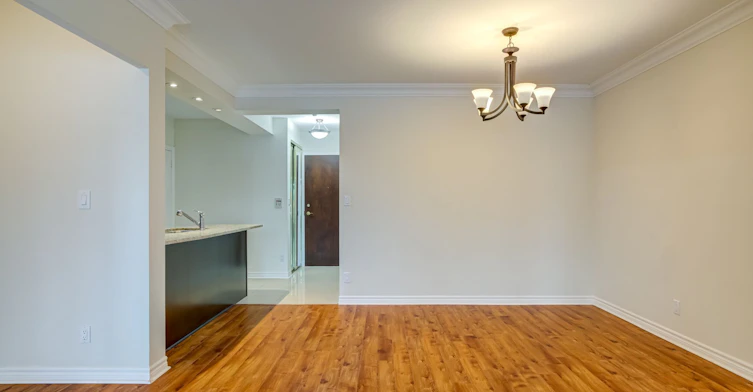201-88 Promenade Circle, Vaughan, ON, L4J 9A4 - 13