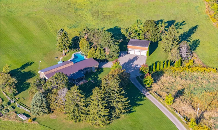 1900 Concession 4 Road