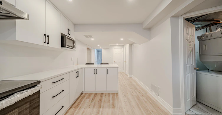 Lower-3 Glenayr Road, Richmond Hill, ON, L4B 2J5 - 11