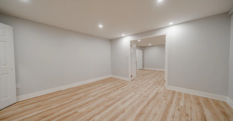 Lower-3 Glenayr Road, Richmond Hill, ON, L4B 2J5 - 34
