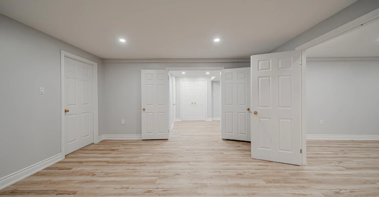 Lower-3 Glenayr Road, Richmond Hill, ON, L4B 2J5 - 25