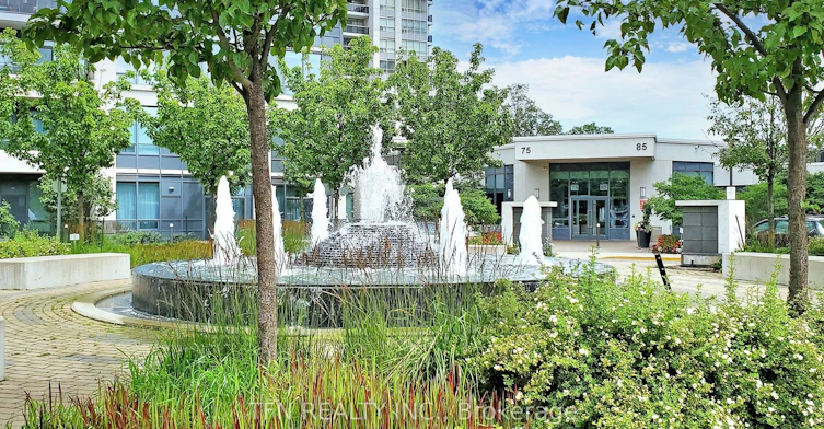 307-75 North Park Road S, Vaughan, ON, L4J 0H8 - 4
