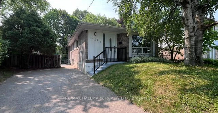 758 Botany Hill Crescent, Newmarket, ON, L3Y 3A8