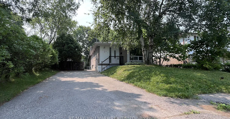 758 Botany Hill Crescent, Newmarket, ON, L3Y 3A8 - 2