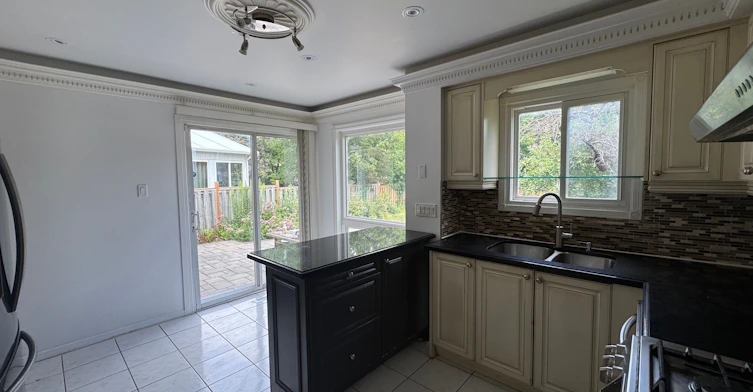 50 Adrian Crescent, Markham, ON, L3P 7A1 - 9