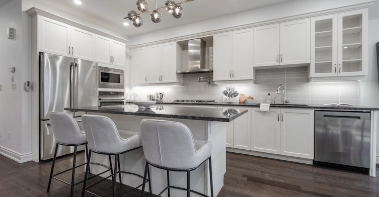 14 Queen Mary Court, Vaughan, ON, L4L 0H9 - 3