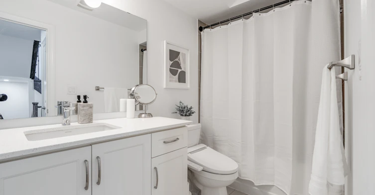14 Queen Mary Court, Vaughan, ON, L4L 0H9 - 19