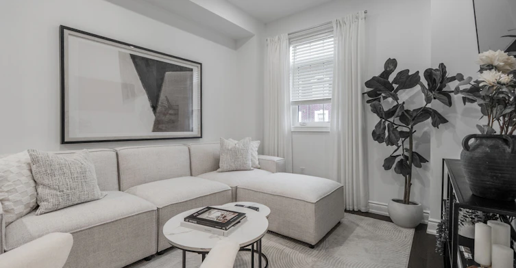 14 Queen Mary Court, Vaughan, ON, L4L 0H9 - 8