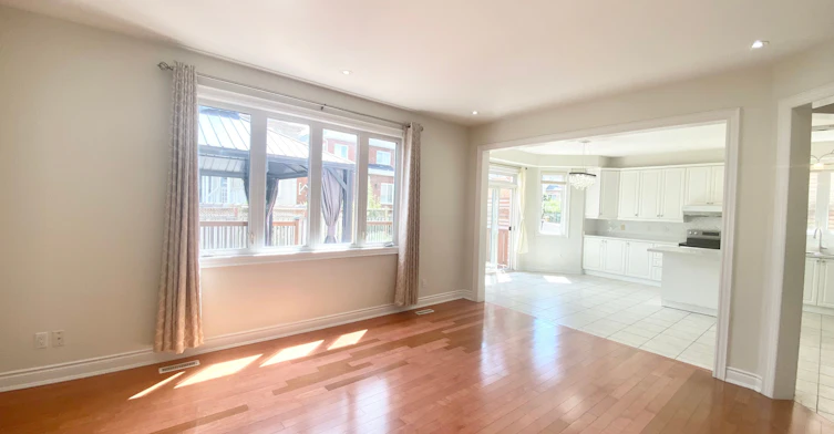 315 Weldrick Road, Richmond Hill, ON, L4C 0A7 - 3
