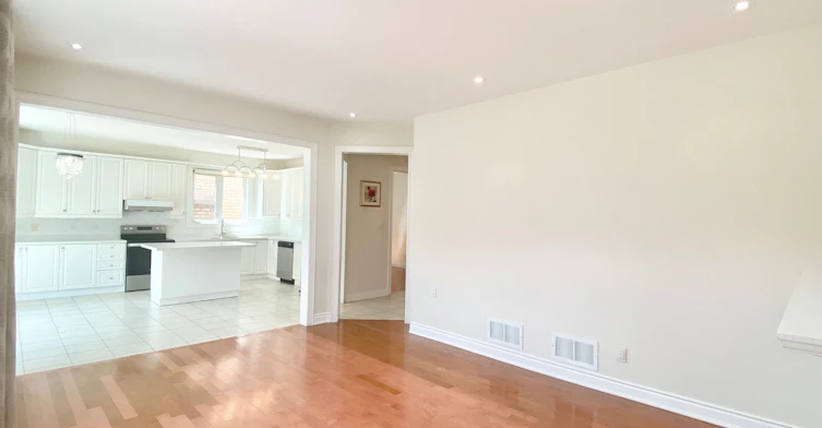 315 Weldrick Road, Richmond Hill, ON, L4C 0A7 - 2