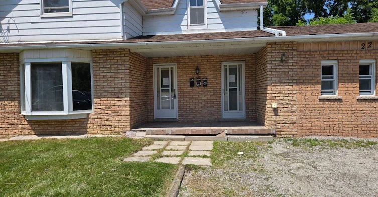 2-22 Centre Street, Aurora, ON, L4G 1J6 - 2