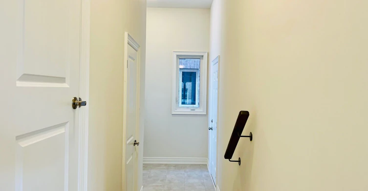 40 Faimira Avenue, Georgina, ON, L4P 0C2 - 4