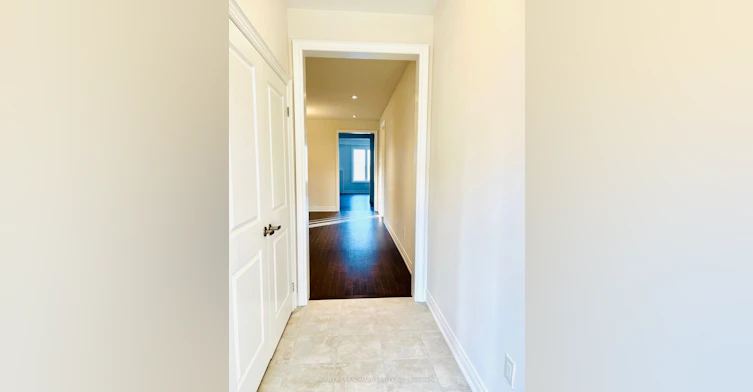 40 Faimira Avenue, Georgina, ON, L4P 0C2 - 2