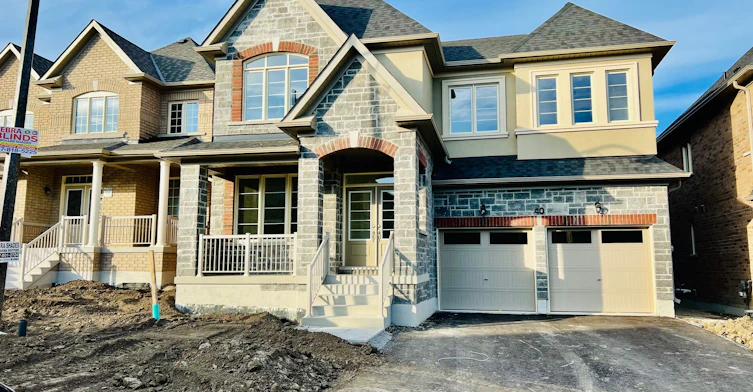 40 Faimira Avenue, Georgina, ON, L4P 0C2