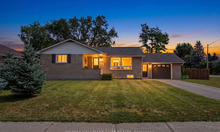 13 Downey Avenue