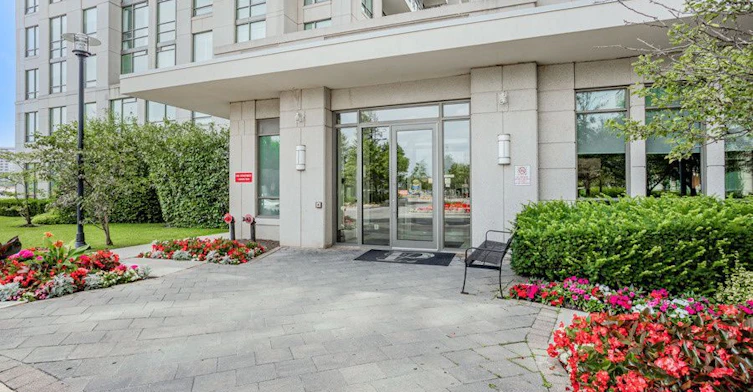 408-88 Promenade Circle, Vaughan, ON, L4J 9A4 - 40