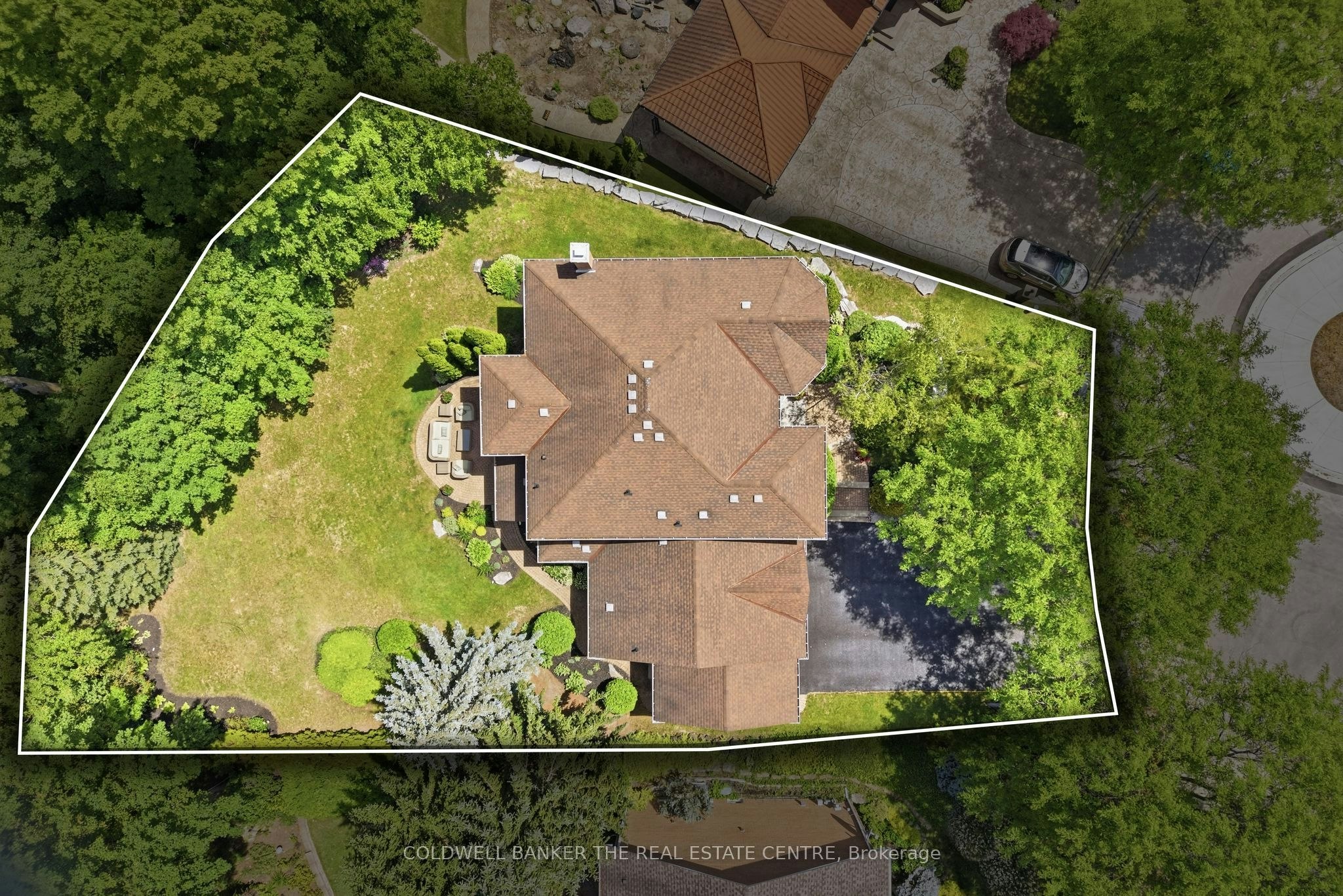 49 Falling Leaf Court, Aurora, ON, L4G 6K6