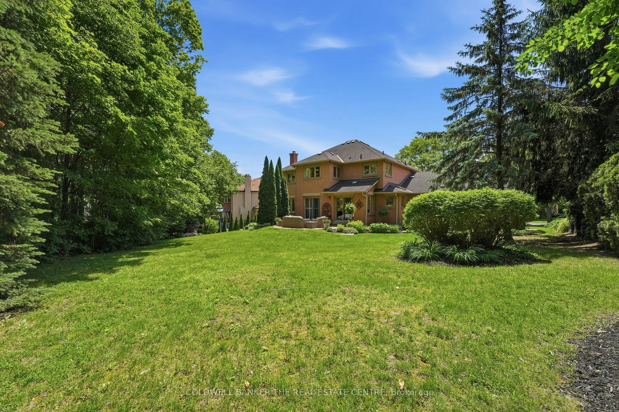 49 Falling Leaf Court, Aurora, ON, L4G 6K6