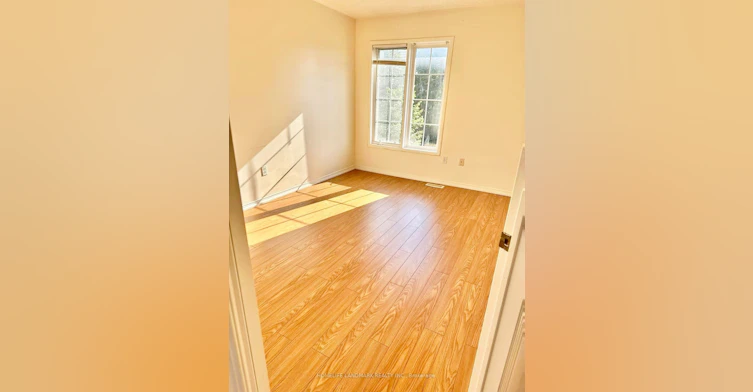19 Fairlawn Avenue, Markham, ON, L6C 2E7 - 8