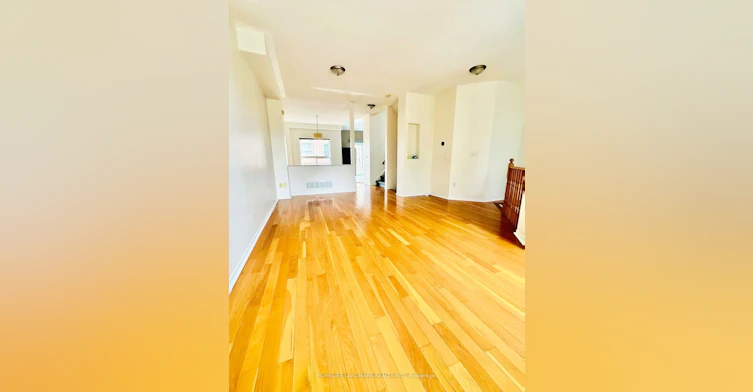 19 Fairlawn Avenue, Markham, ON, L6C 2E7 - 5