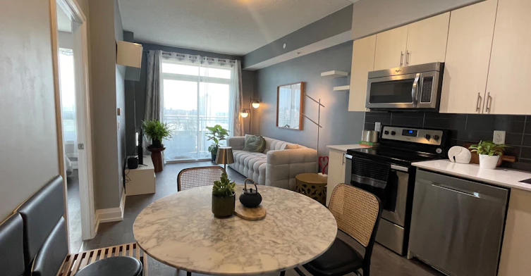 1906-7890 Bathurst Street, Vaughan, ON, L4J 0J8
