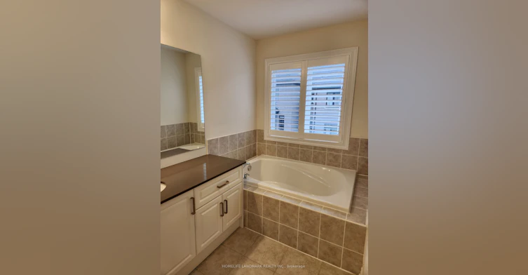 7 Viola Street, East Gwillimbury, ON, L9N 0T6 - 8