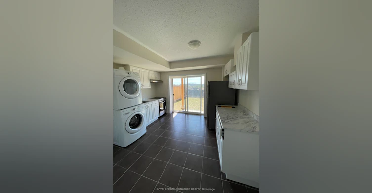 77 Ben Sinclair Avenue, East Gwillimbury, ON, L9N 0S3 - 8