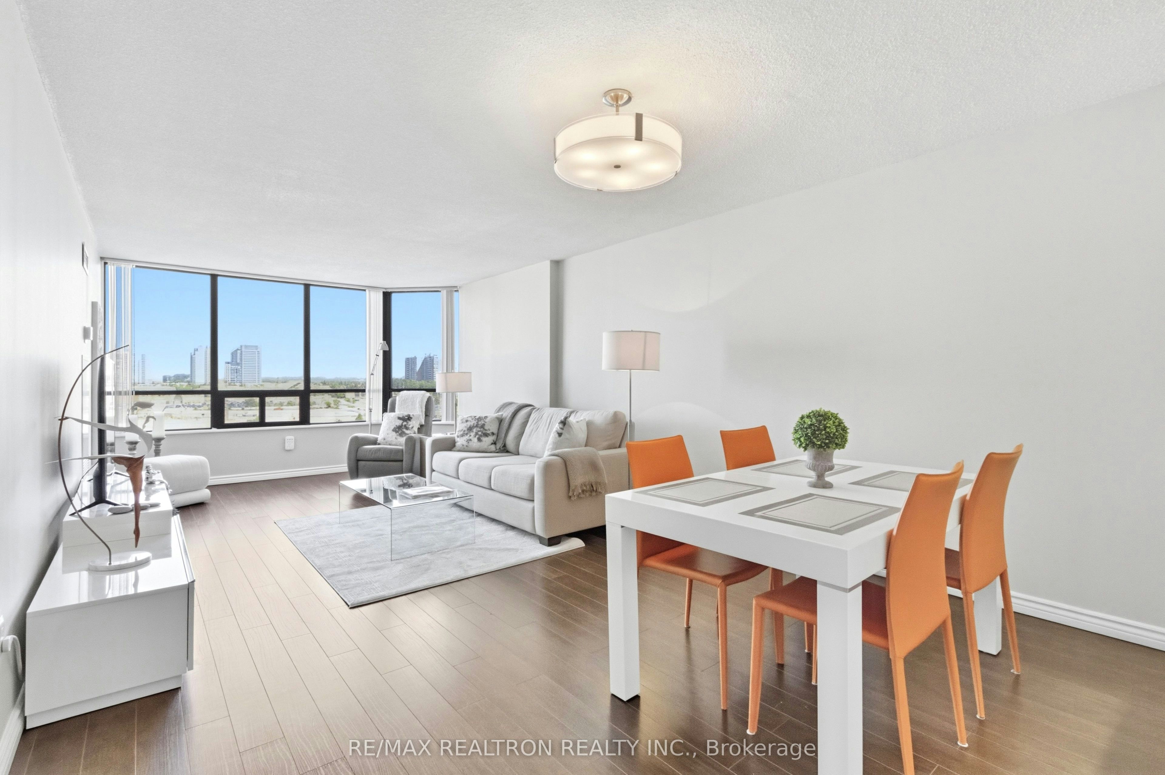 812-7420 Bathurst Street, Vaughan, ON, L4J 6X4