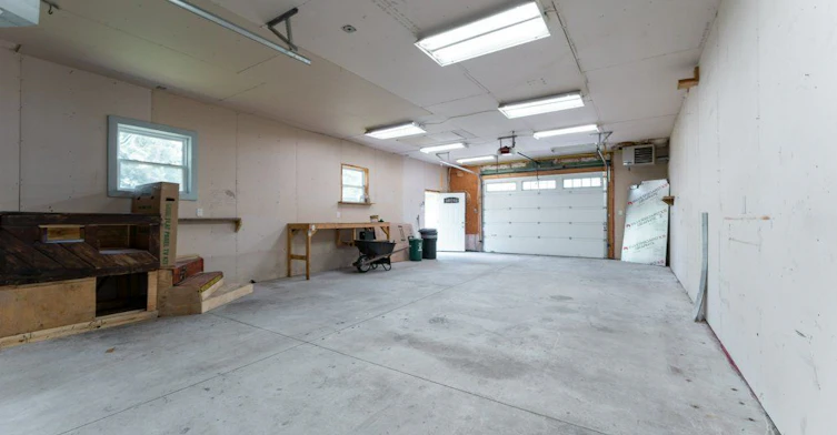 67 Garage May Avenue, East Gwillimbury, ON, L0G 1V0 - 5