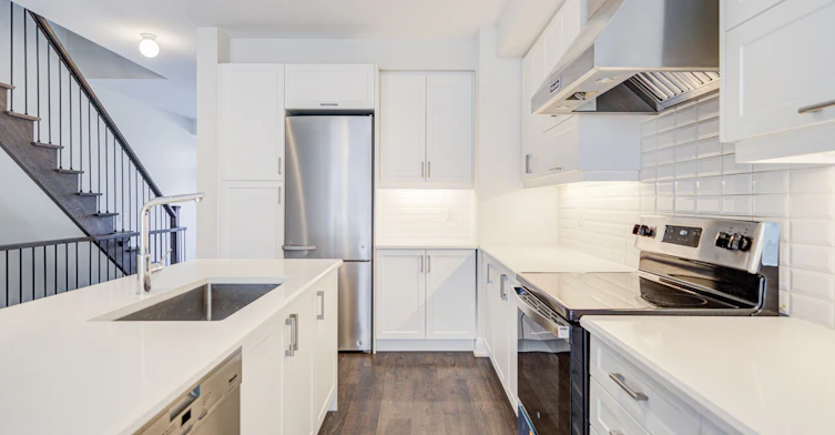 Unit 3B-33 John Stocks Way, Markham, ON, L3T 0G1 - 4