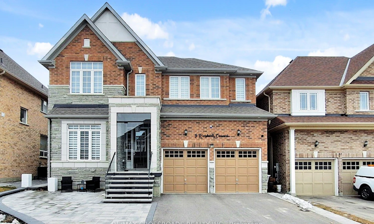 9 Kingknoll Crescent
