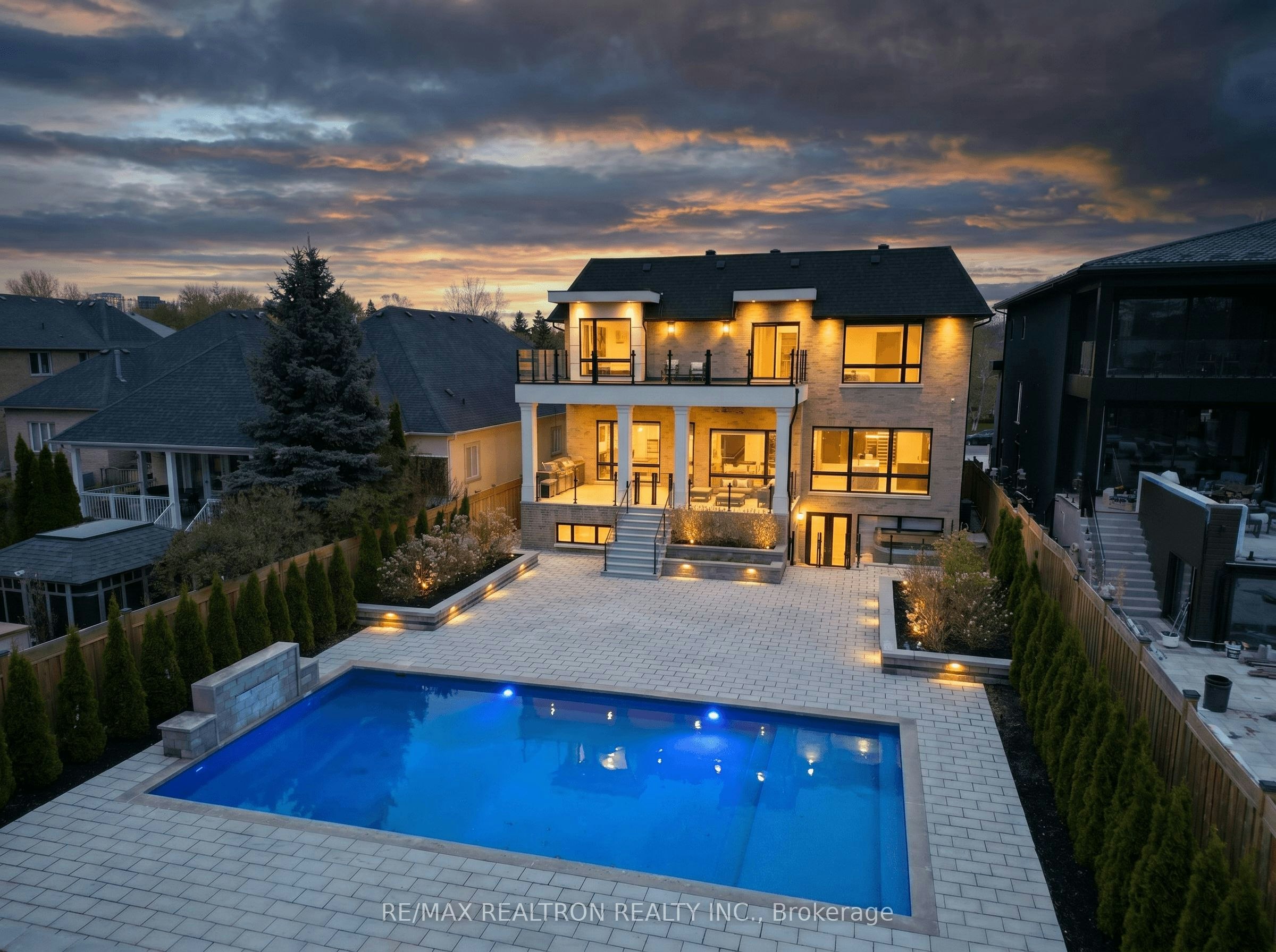 116 Oak Avenue, Richmond Hill, ON, L4C 6R7