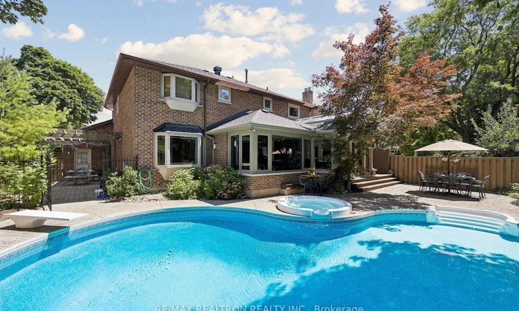 86 Reeve Drive