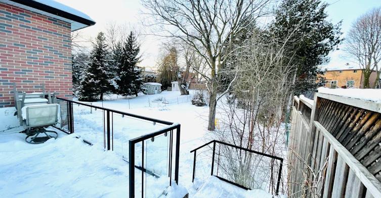 BSMT-973 Wildwood Drive, Newmarket, ON, L3Y 2B4 - 2