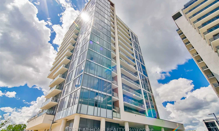 1010-9618 Yonge Street