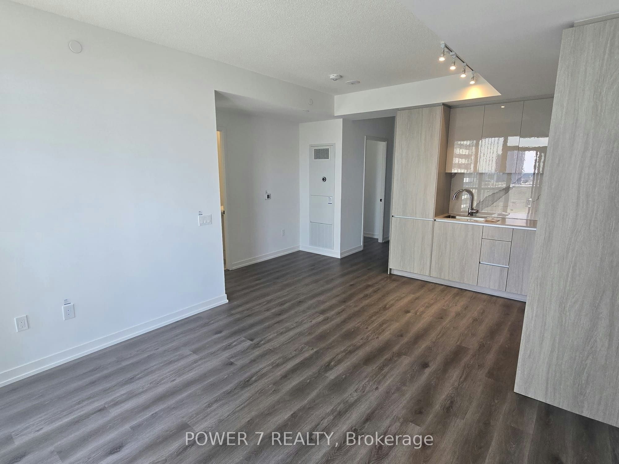 1503-28 Interchange Way, Vaughan, ON, L4K 0P8 - 7