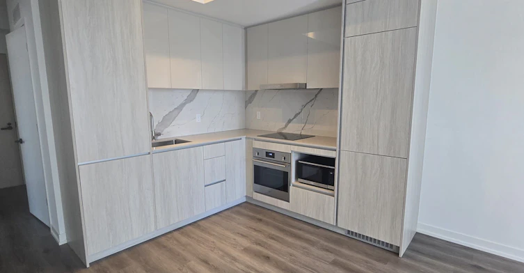 1503-28 Interchange Way, Vaughan, ON, L4K 0P8 - 5
