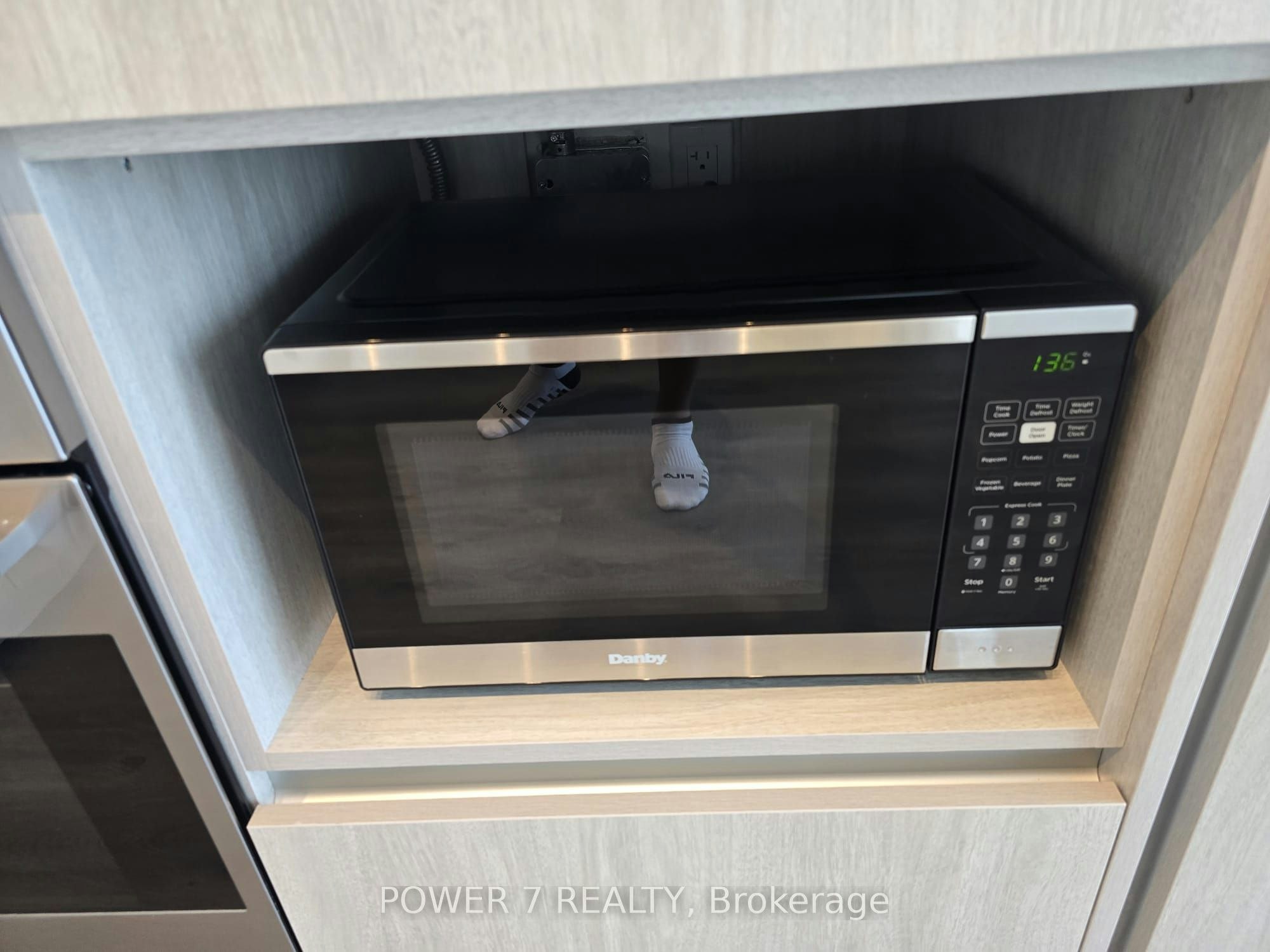 1503-28 Interchange Way, Vaughan, ON, L4K 0P8 - 12
