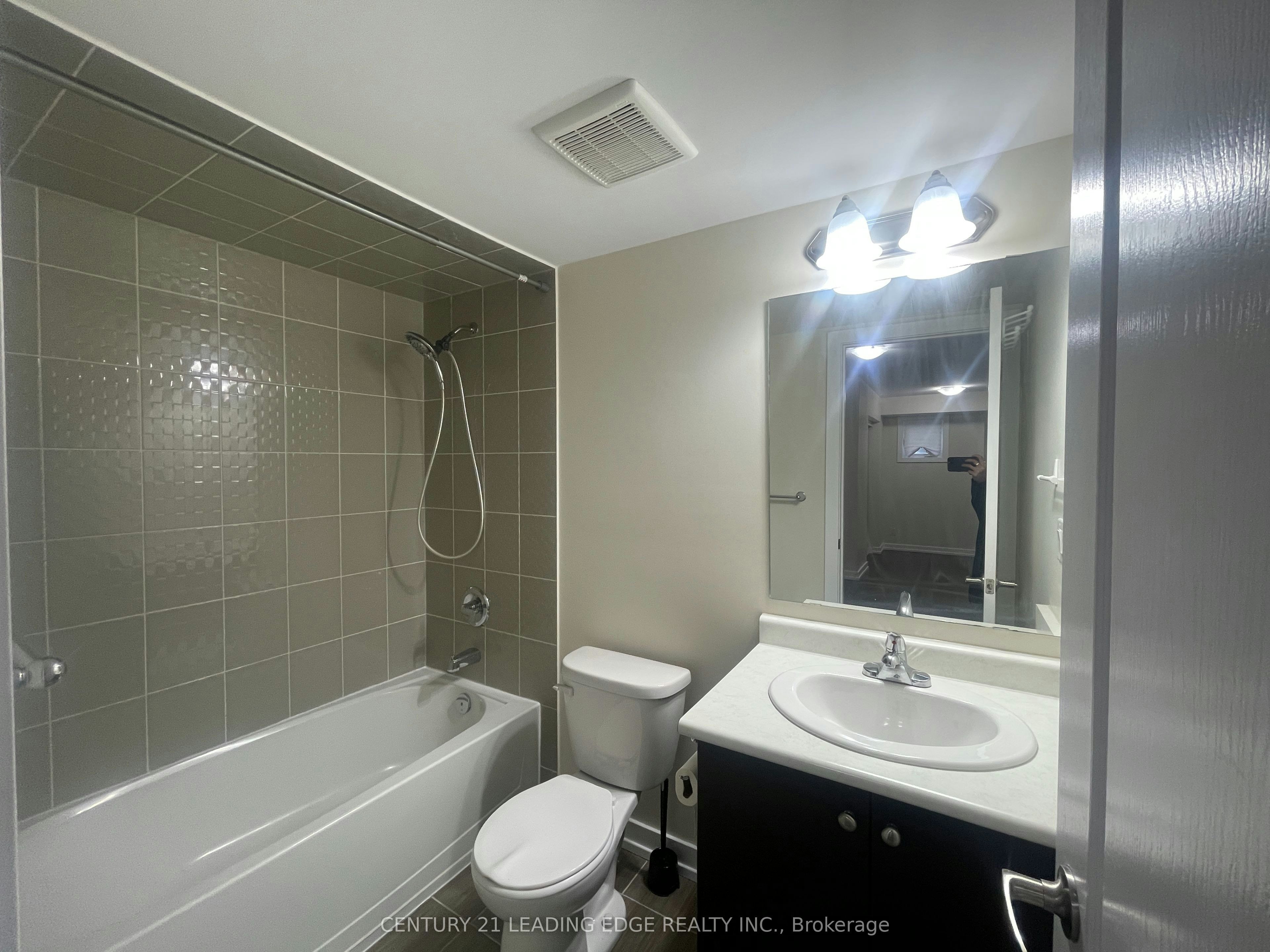 217-10 Dunsheath Way, Markham, ON, L6B 1N3 - 4