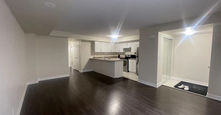 217-10 Dunsheath Way, Markham, ON, L6B 1N3 - 2