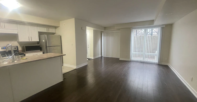 217-10 Dunsheath Way, Markham, ON, L6B 1N3 - 3