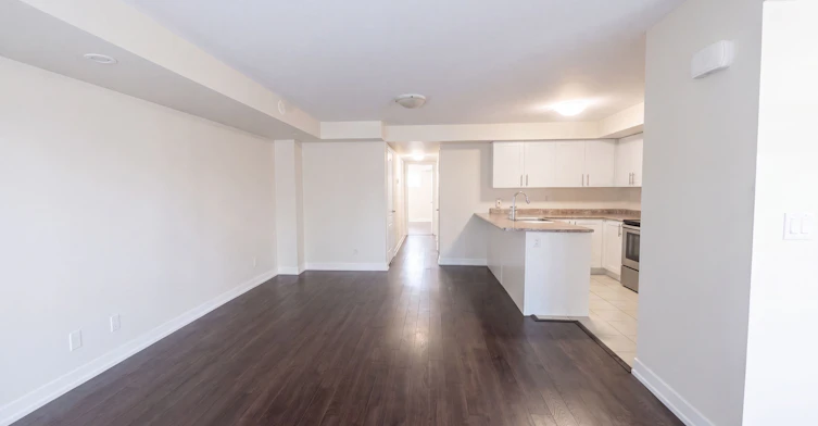 217-10 Dunsheath Way, Markham, ON, L6B 1N3