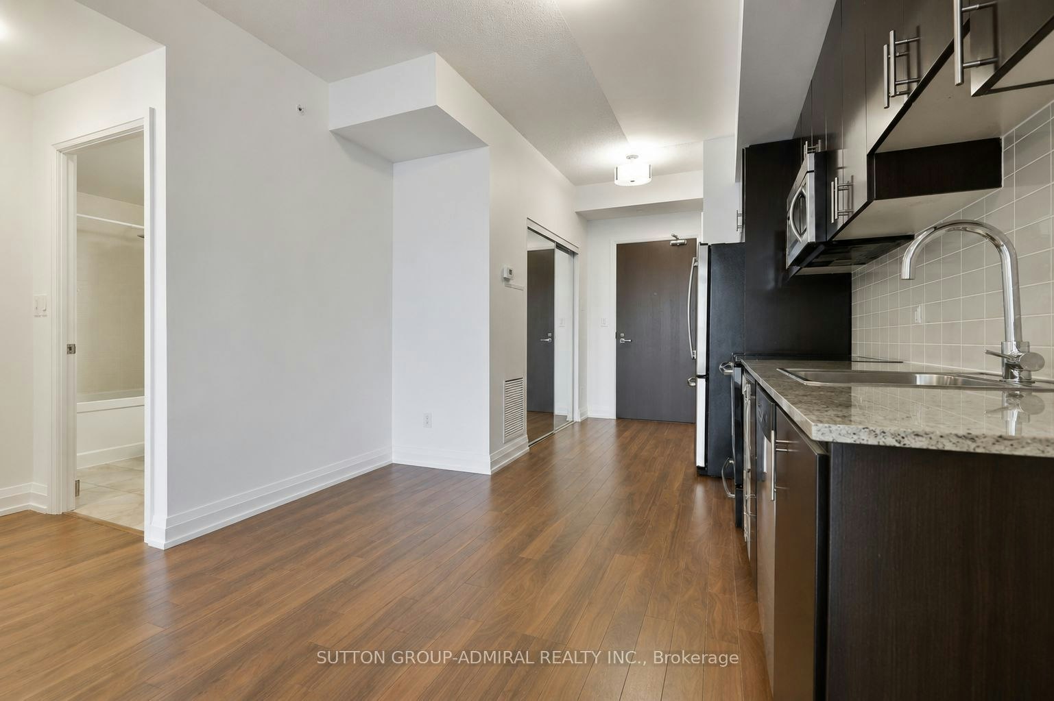 405-7171 Yonge Street, Vaughan, ON, L3T 0C5 - 7
