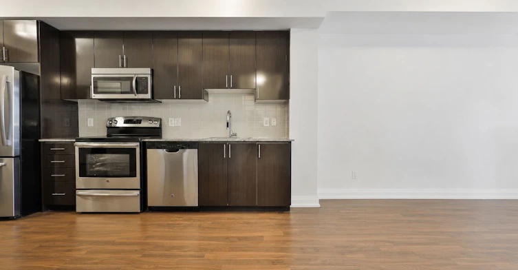 405-7171 Yonge Street, Vaughan, ON, L3T 0C5 - 9