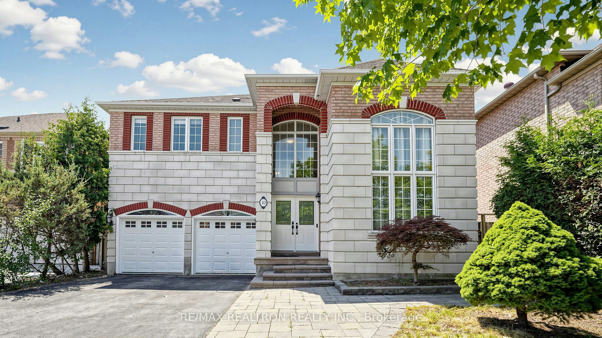 10 Fountain Court, Richmond Hill, ON, L4S 2K4