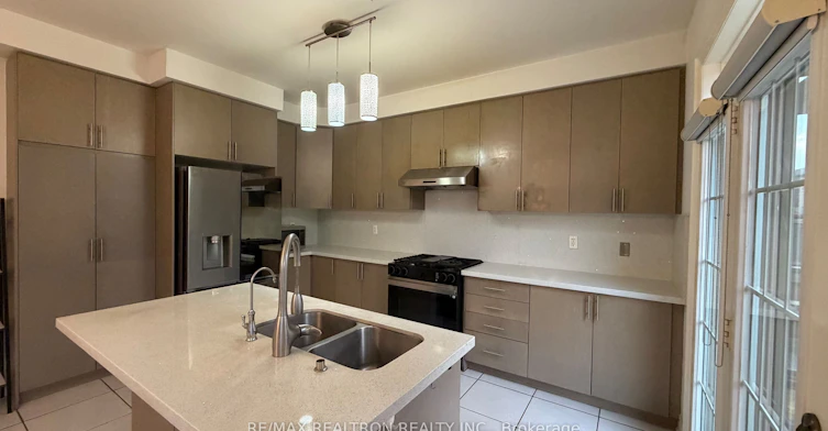 26 Hua Du Avenue, Markham, ON, L6C 0T2 - 12